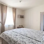 Διαμέρισμα Adorma Hum