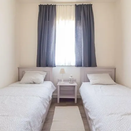 Adorma Apartament Hum